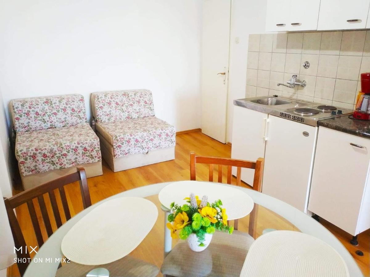 Apartments & Rooms Cakelic Млини Екстериор снимка