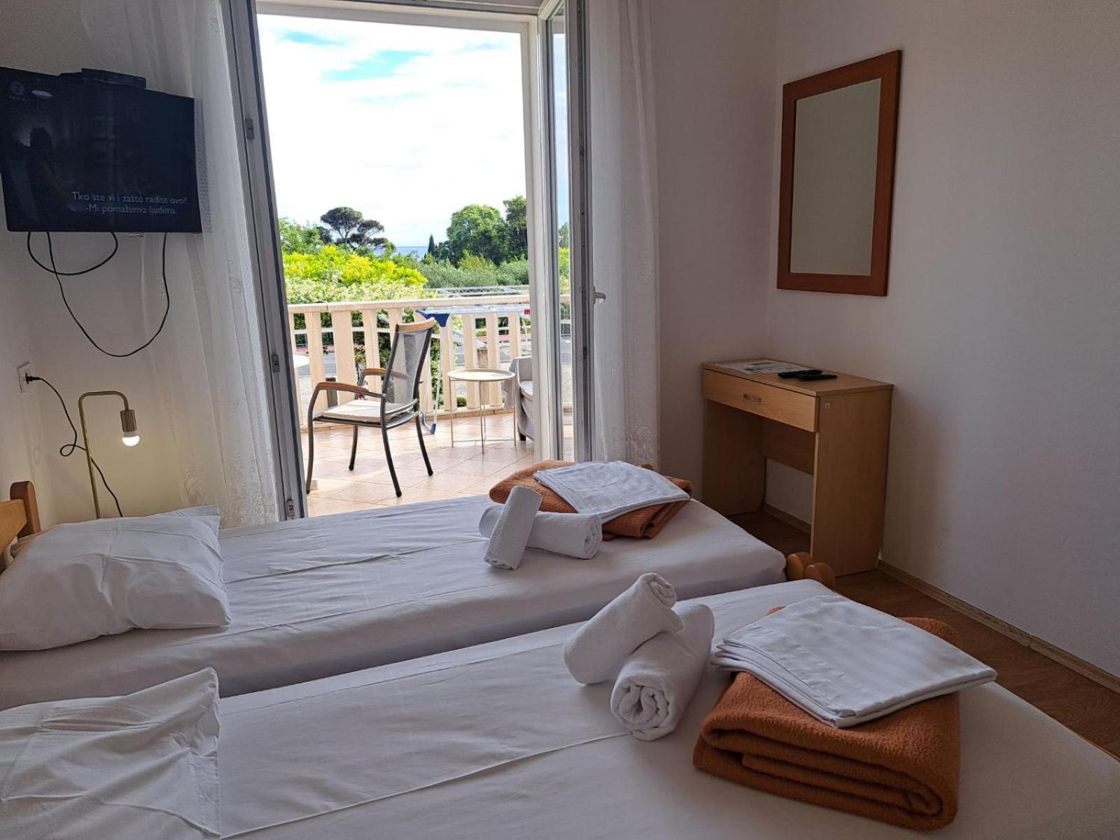 Apartments & Rooms Cakelic Млини Екстериор снимка