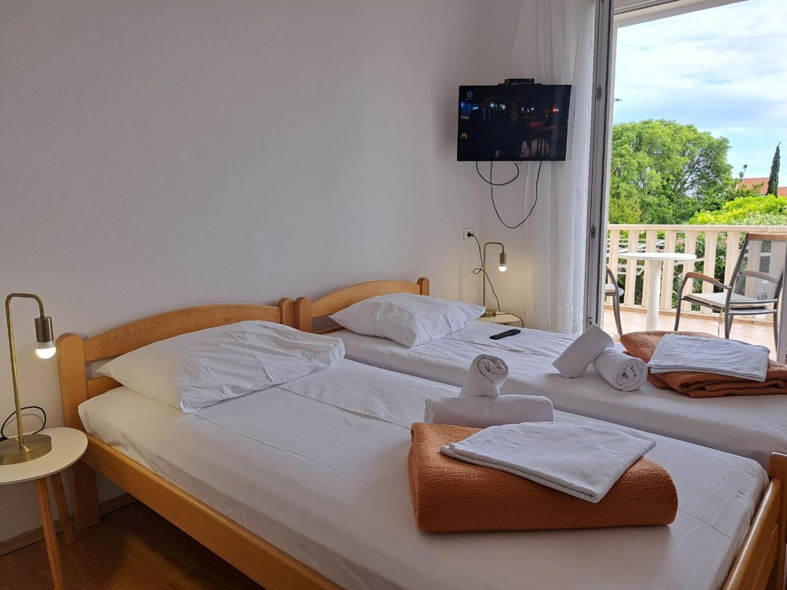 Apartments & Rooms Cakelic Млини Екстериор снимка