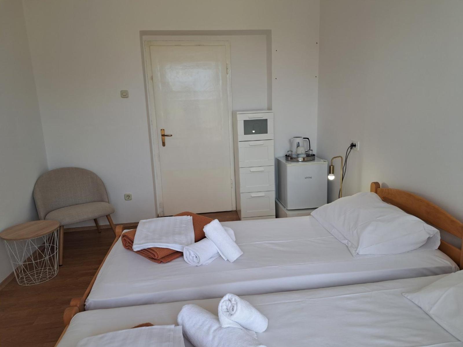 Apartments & Rooms Cakelic Млини Екстериор снимка