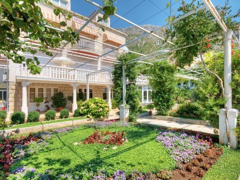 Apartments & Rooms Cakelic Млини Екстериор снимка